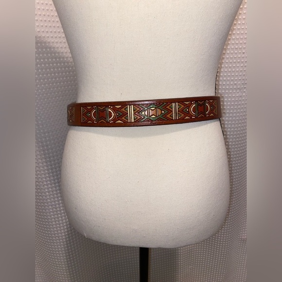 Women’s PIERO brown with hand painted carved Ethnic patterns leather belt Sz 32 - Picture 15 of 15